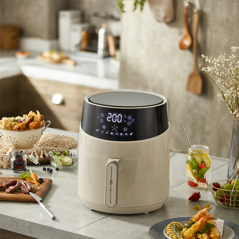 4.6L Air Fryer with Holographic Display